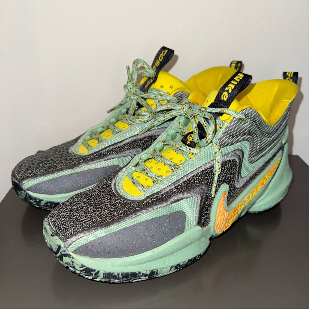 Size 8.5 - Nike Cosmic Unity 2 Multicolor 2022 DH1537-300